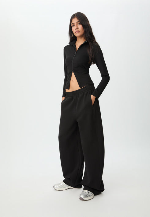STRADIVARIUS PLUSH BARREL TROUSERS